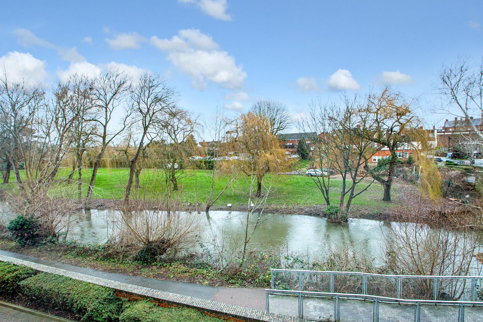 1 bed property in Ironbridge Works, Newport Pagnell